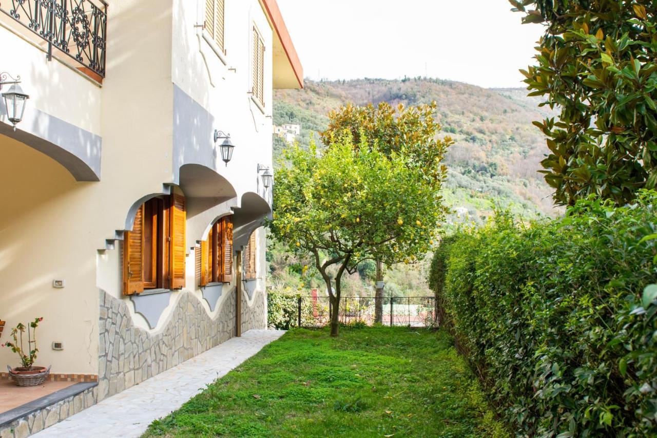 Villa Dei Fiori - Exclusive Villa With Garden In Sorrento Coast Vico Equense Bagian luar foto
