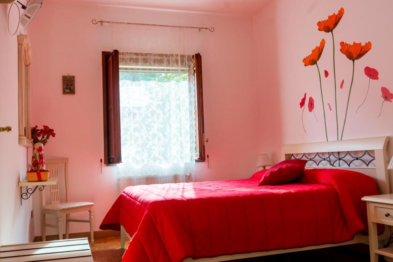Villa Dei Fiori - Exclusive Villa With Garden In Sorrento Coast Vico Equense Bagian luar foto
