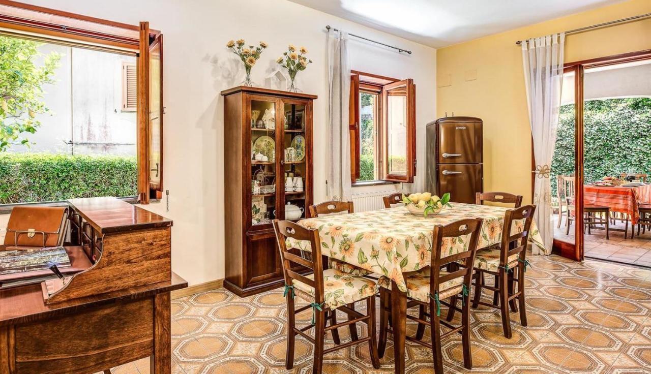 Villa Dei Fiori - Exclusive Villa With Garden In Sorrento Coast Vico Equense Bagian luar foto