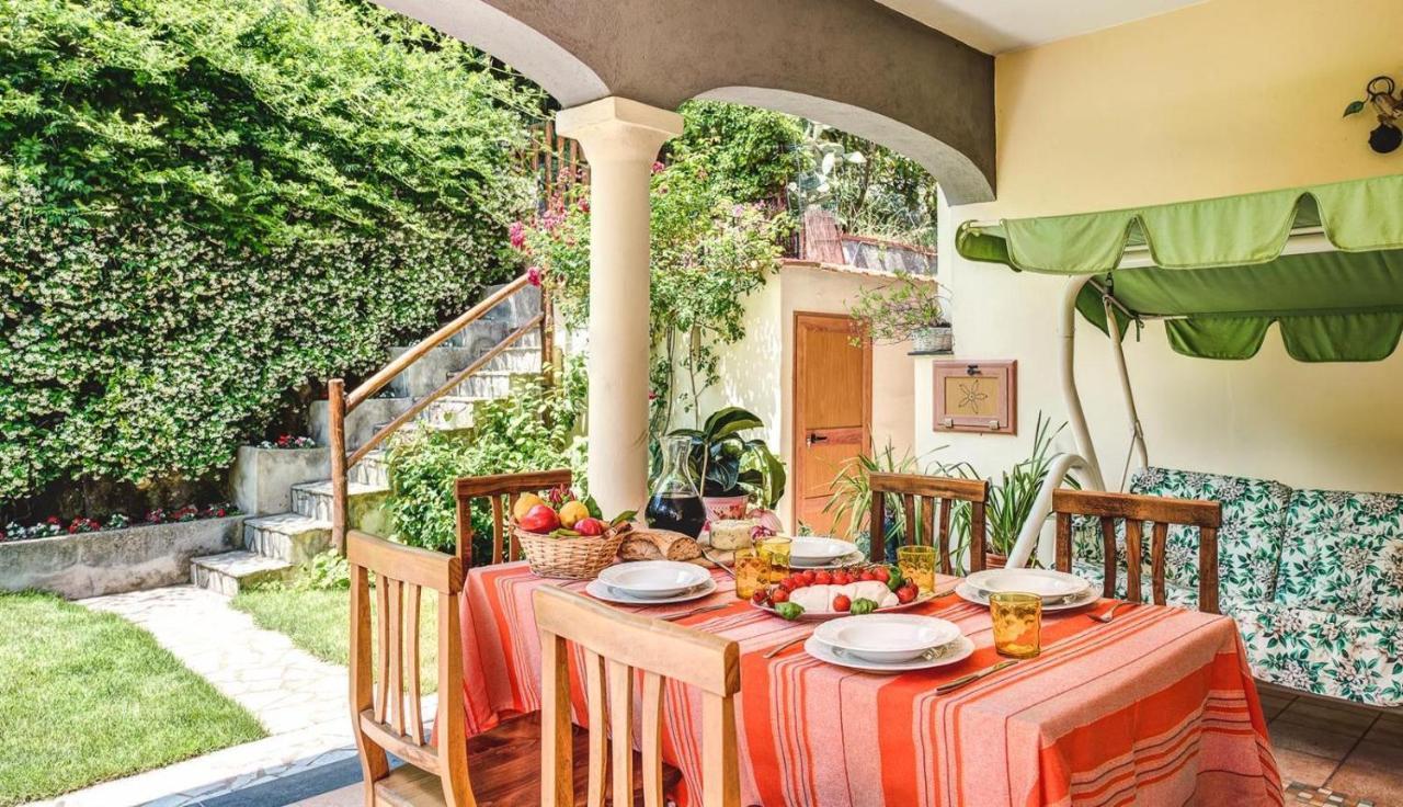 Villa Dei Fiori - Exclusive Villa With Garden In Sorrento Coast Vico Equense Bagian luar foto